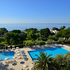 4* אתר נופש Naxos Sicilia