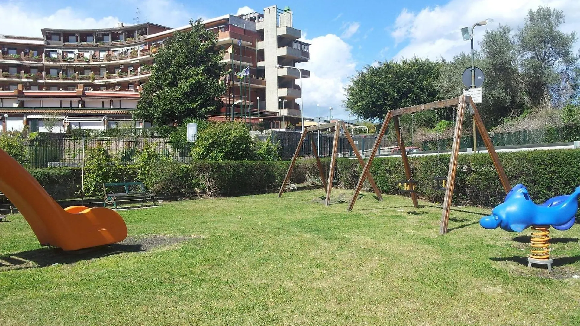 Taormina Studio Apartments Giardini Naxos 0*,
