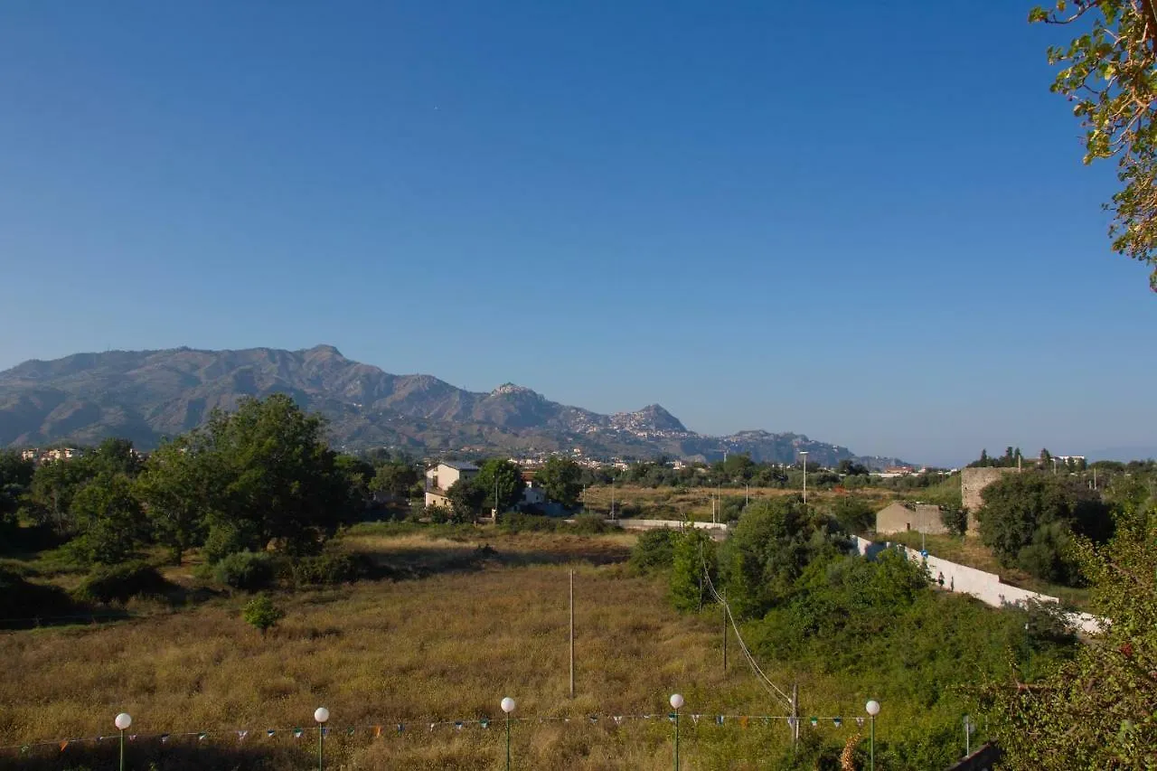 Taormina Studio Apartments Giardini Naxos