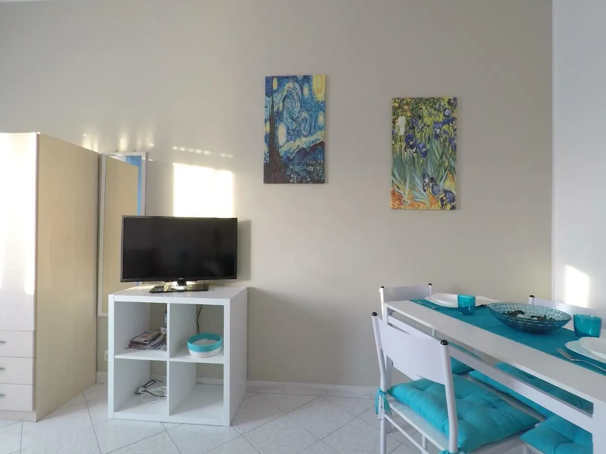 Taormina Studio Apartments Giardini Naxos
